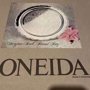 NIB Oneida Georgian Scroll Round Tray